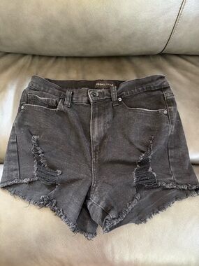 🌹 Kendall & Kylie Washed Black Distressed High-Rise Jean Shorts
